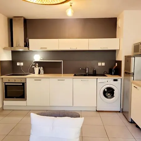 Lil Bretech - T2 Avec Terrasse, Parking Et Wifi Apartment Nantes