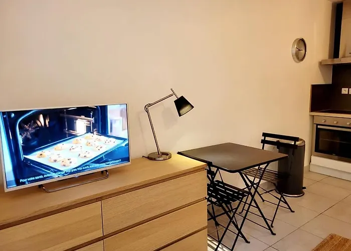 Lil Bretech Apartment *